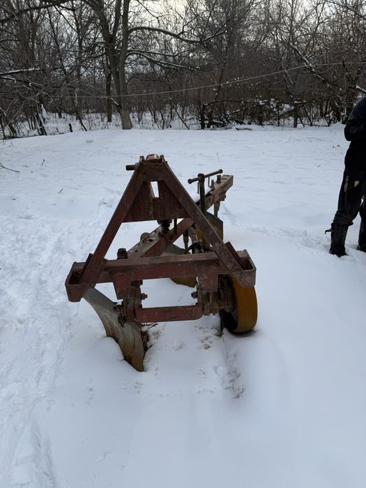 Продается мтз с плугом! .