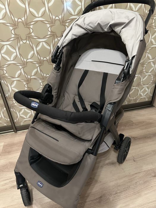 Каляска Chicco для девочке и мальчиков