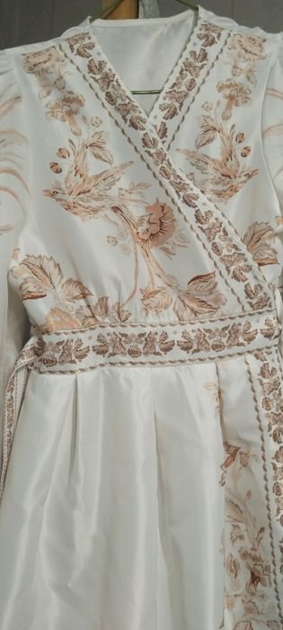 Платье нарядное р-р 46-48