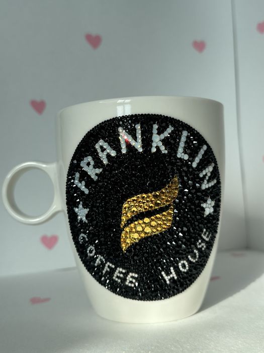 Чаша с кристали