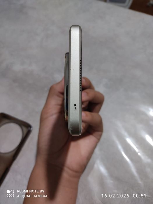 Huawei nova 13i  256гб