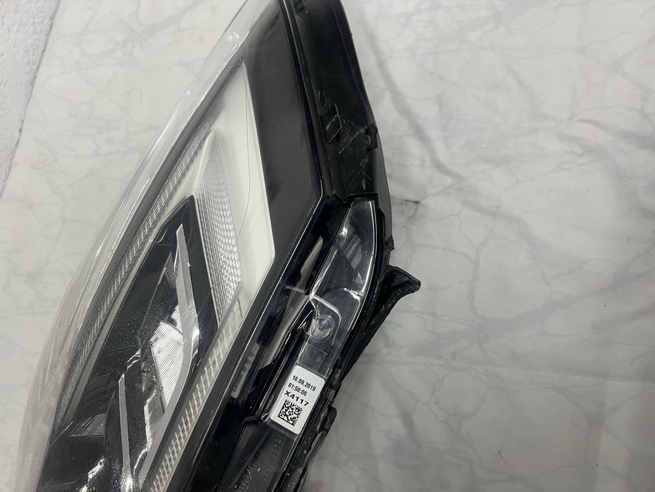 Far stanga renault clio 4 full led