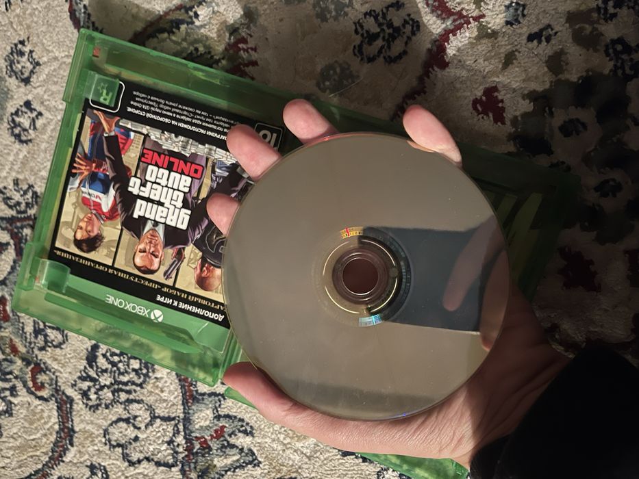 Продам диск Gta 5 на Xbox
