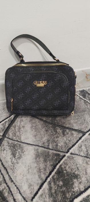 Gentuță Guess neagra