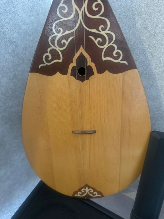 Продам качественный инструмент -ДОМБЫРУ