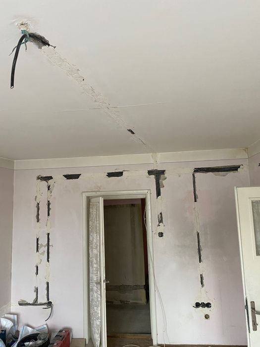 Electrician/ Instalații electrice complete
