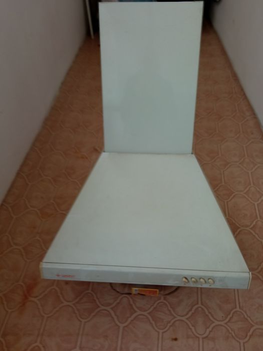 Продается Кухонная вытяжка