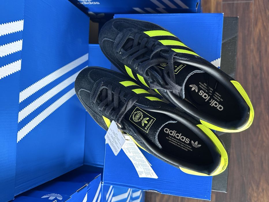 *Чисто Нови* Adidas Gazelle Indoor *Core Black & Solar Neon*