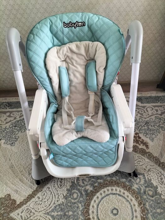 Детский столик для кормления