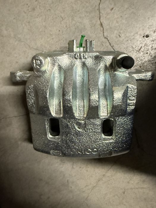 Спирачни апарати,маркучи и крепежните елементи към тях Subaru Forester