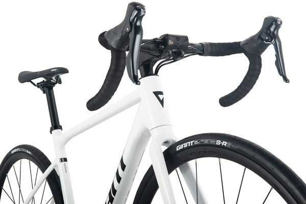 Шоссейный велосипед GIANT SCR