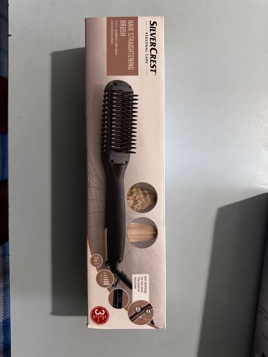 Четка за изправяне на коса