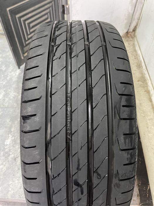 Continental 275/45R22