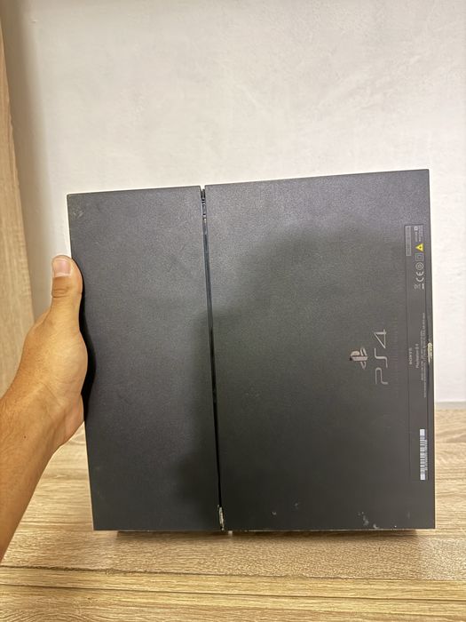 vand ps4 slim cu ssd 500gb