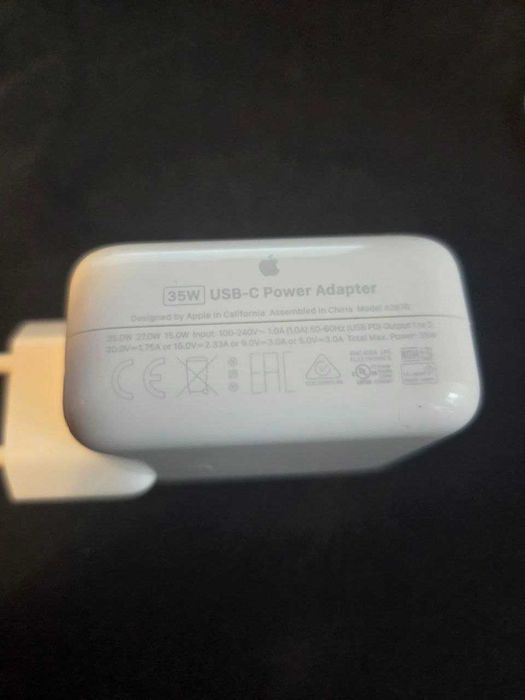 Зарядно Apple + кабел USB-C към MagSafe 3 Cable, оригинални от Macbook Air M3 35W