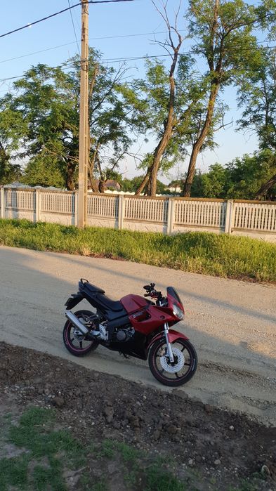 Vând honda cbr 125r 2004