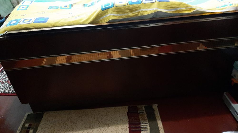 Кровать двуспальная