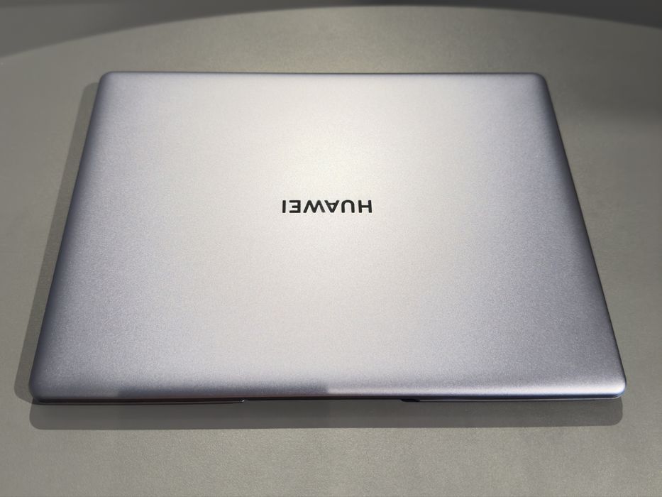 Laptop Huawei MateBook 13 – Intel Core i5, 8 GB RAM