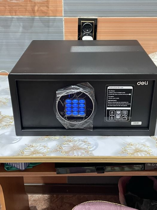 Сейф для офиса новый продам