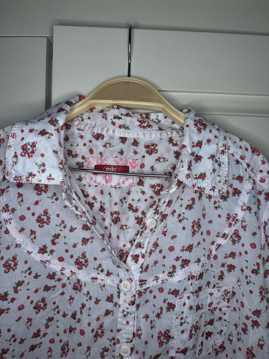 Дамска риза