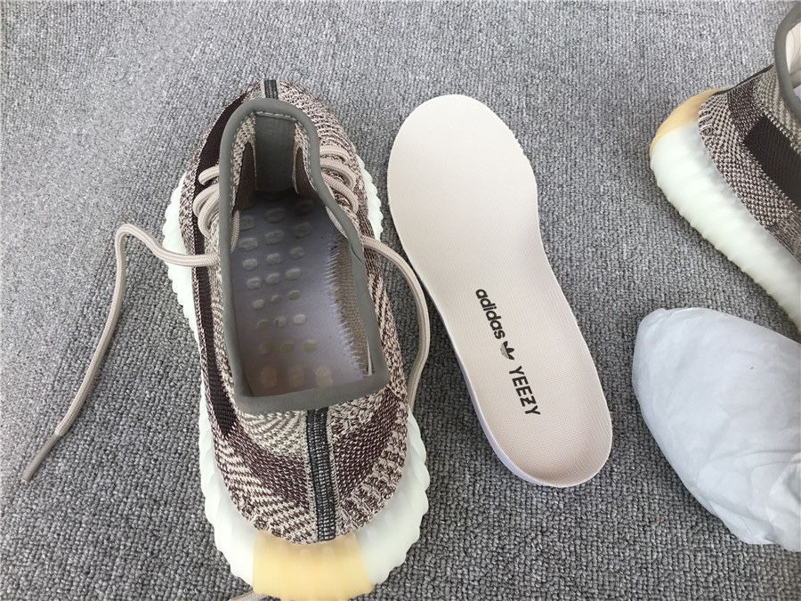 Yeezy 350 v2 Zyon