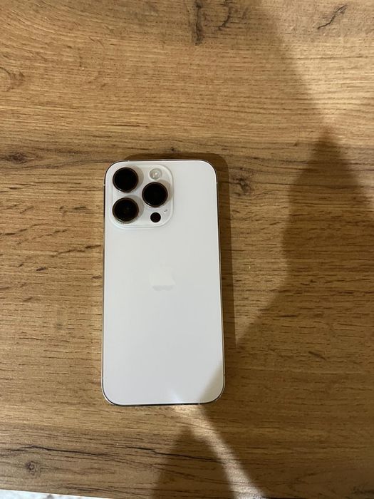 Vand iphone 14 pro 256gb