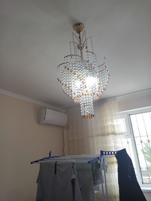 Люстра сатылады срочно