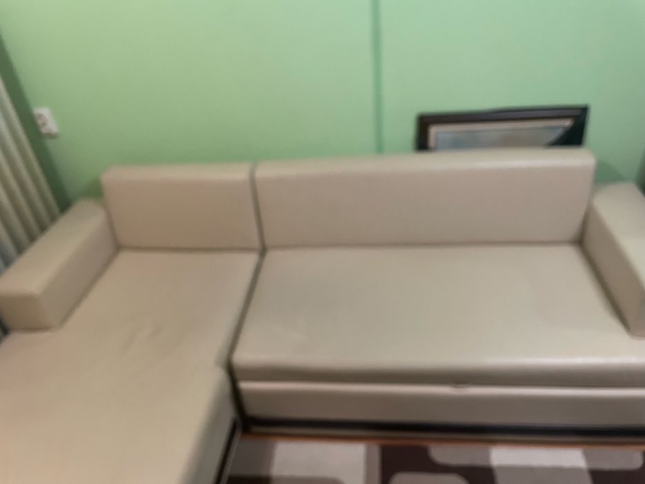 Канапе с механизъм за спане