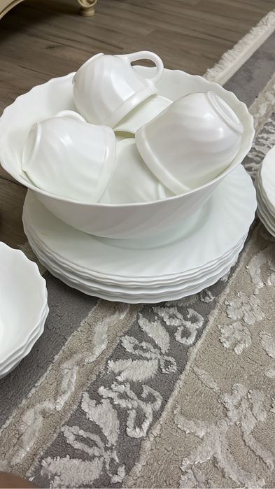 Продам сервиз от Люминар