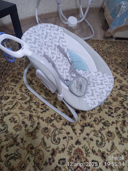 Детская электрокачель