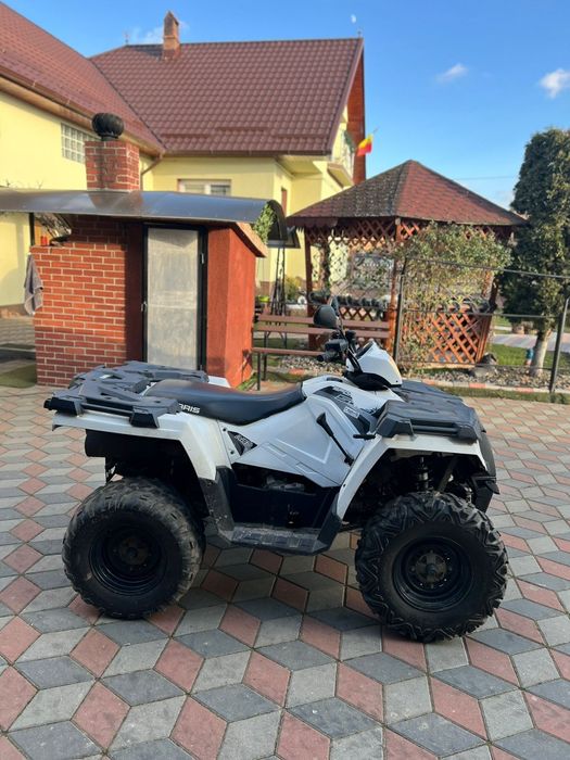 Vând Polaris Sportsman 570