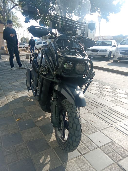 Moped Tank skuter sotiladi