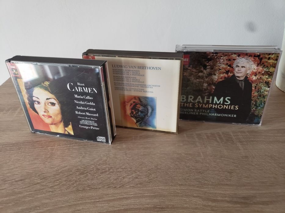 CD -uri de colectie  impecabile (3 seturi ,  9 buc.) )