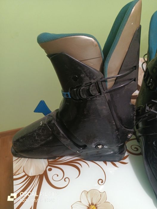 Clapari Salomon ( rosu) 25.5 , 39-40 /( negru )27,5 42-43