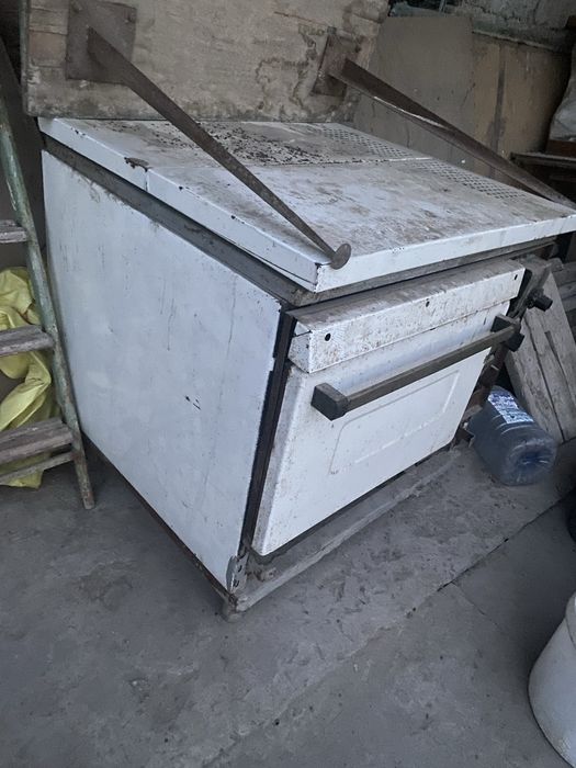 Промышленная печь большая