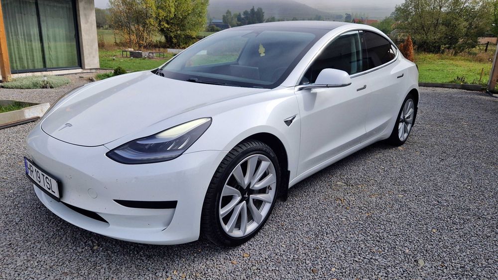 Tesla Model 3 Standard Range Plus