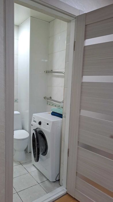 Суточно квартира  в кжби
