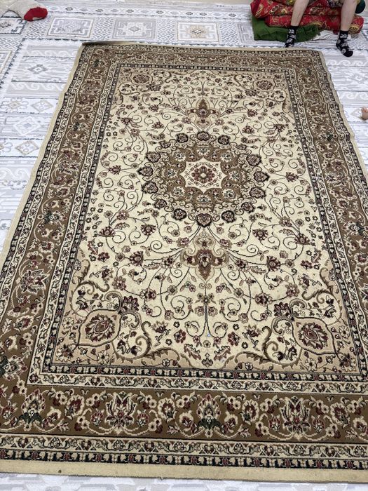 кілемдер әртүрлі өлшемде