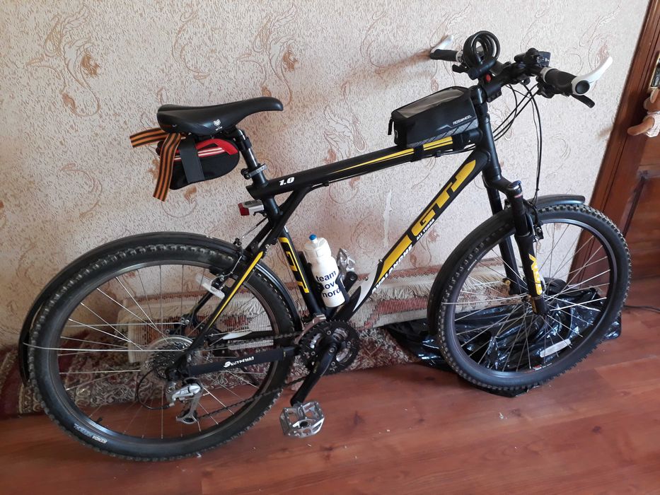 Горный (MTB) велосипед GT Avalanche 1.0 (2010)