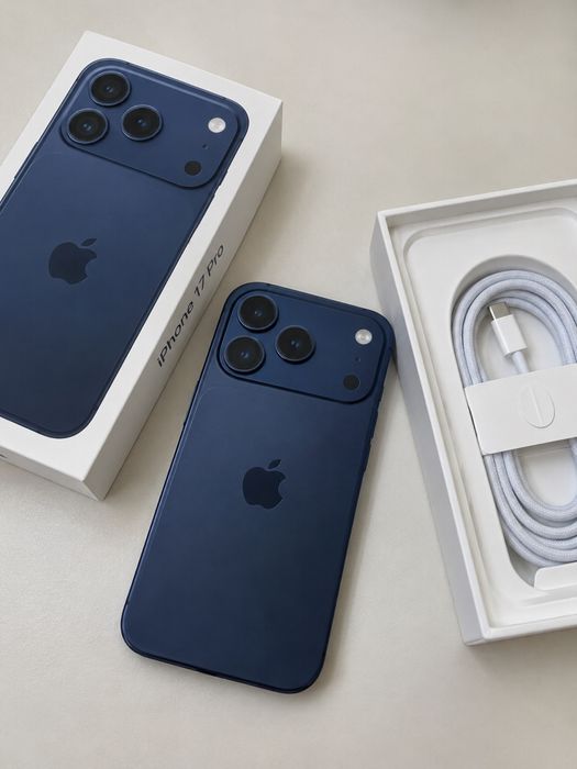 iPhone 17 Pro 256 ГБ — аккумулятор 100%