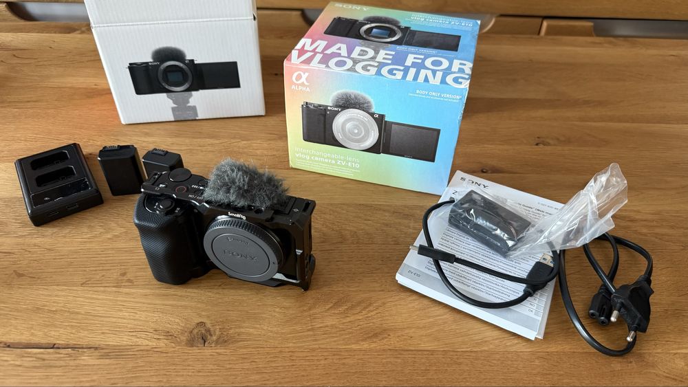 Sony A7C Sony ZV-E10 Sony 16-35 f4