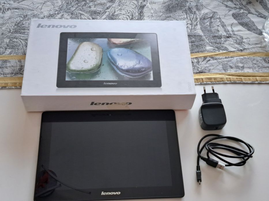 Таблет LENOVO S 6000 10''