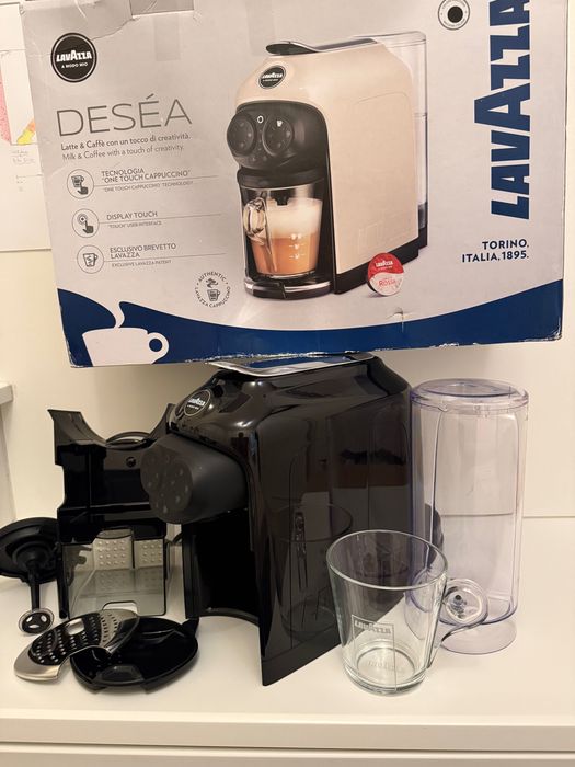 Кафе машина Lavazza a Modo Mio Desea - като нова