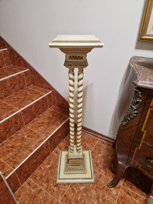 Уникална антикварна италианска колона пиедестал Silik