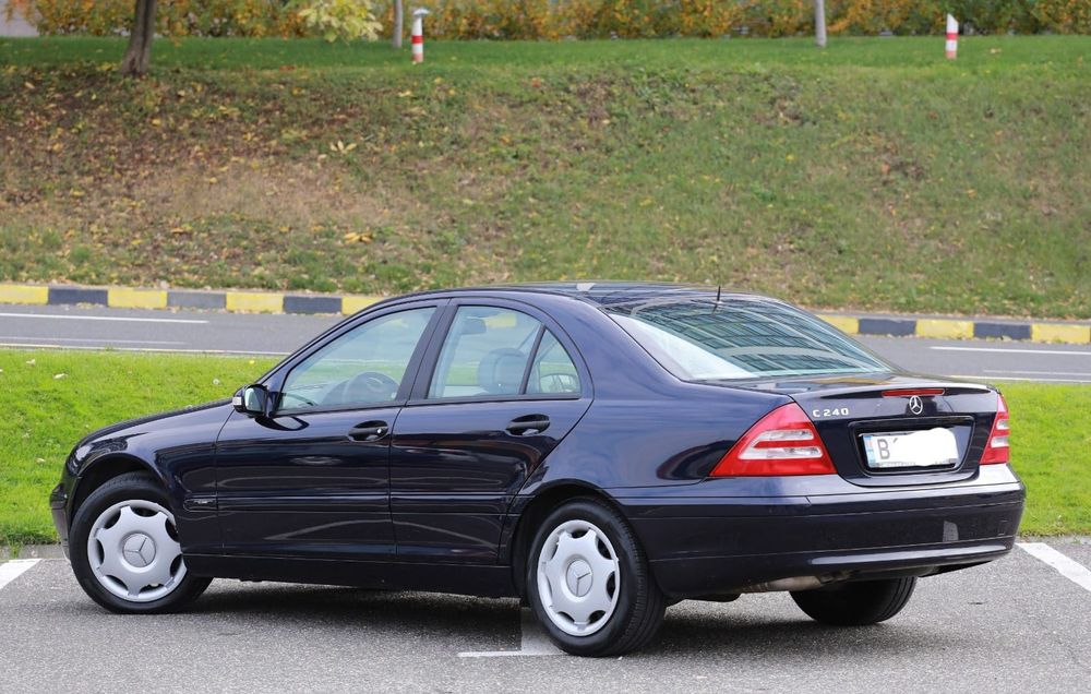 | Mercedes C240 | 2.6 Benzina 170Cp | 33.000 km | Classic |