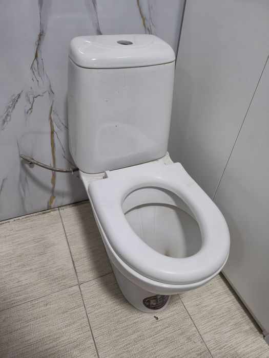 Срочно продам унитаз