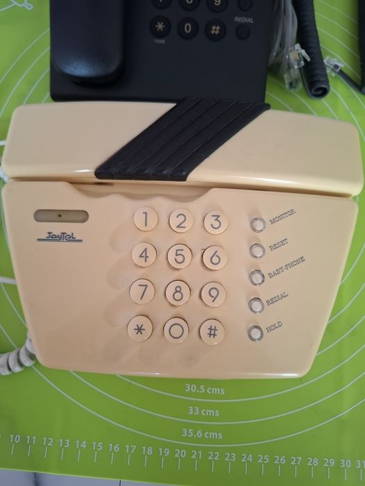 Стационарни телефони