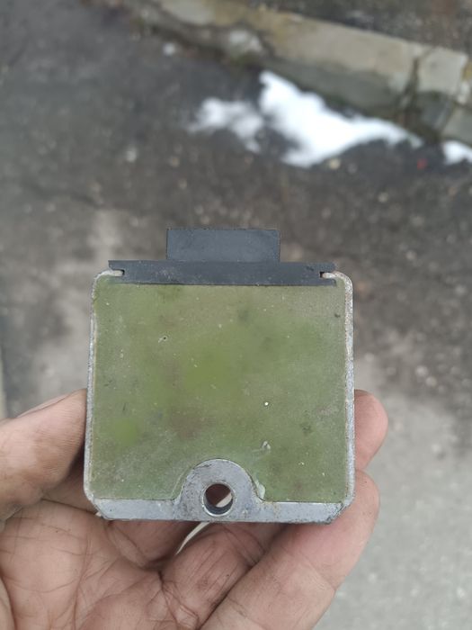 Vind releu încărcare Ducati scuter Suzuki katana  preț afișat fix