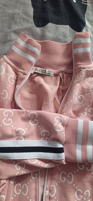 blanita și bluza trening