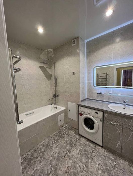 Продам квартиру новостройке Vek 2/5/8 72m2